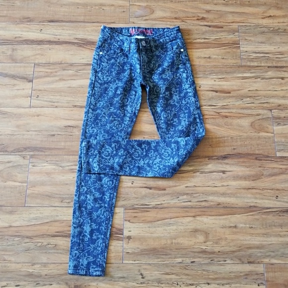 Girl's Skinny Jeans - Picture 1 of 5